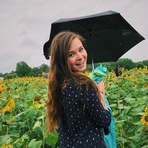 Meet your Posher, Emma